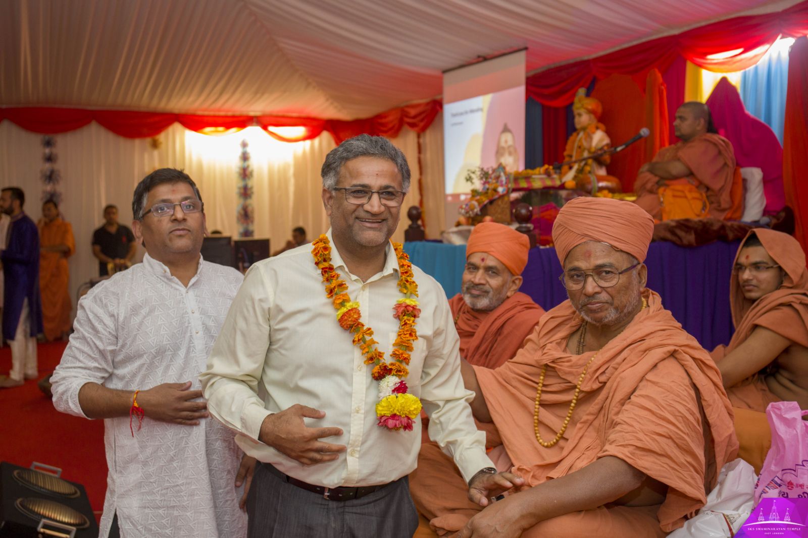 7D2A7098 copy - ©1987-2017 SKS Swaminarayan Temple East London